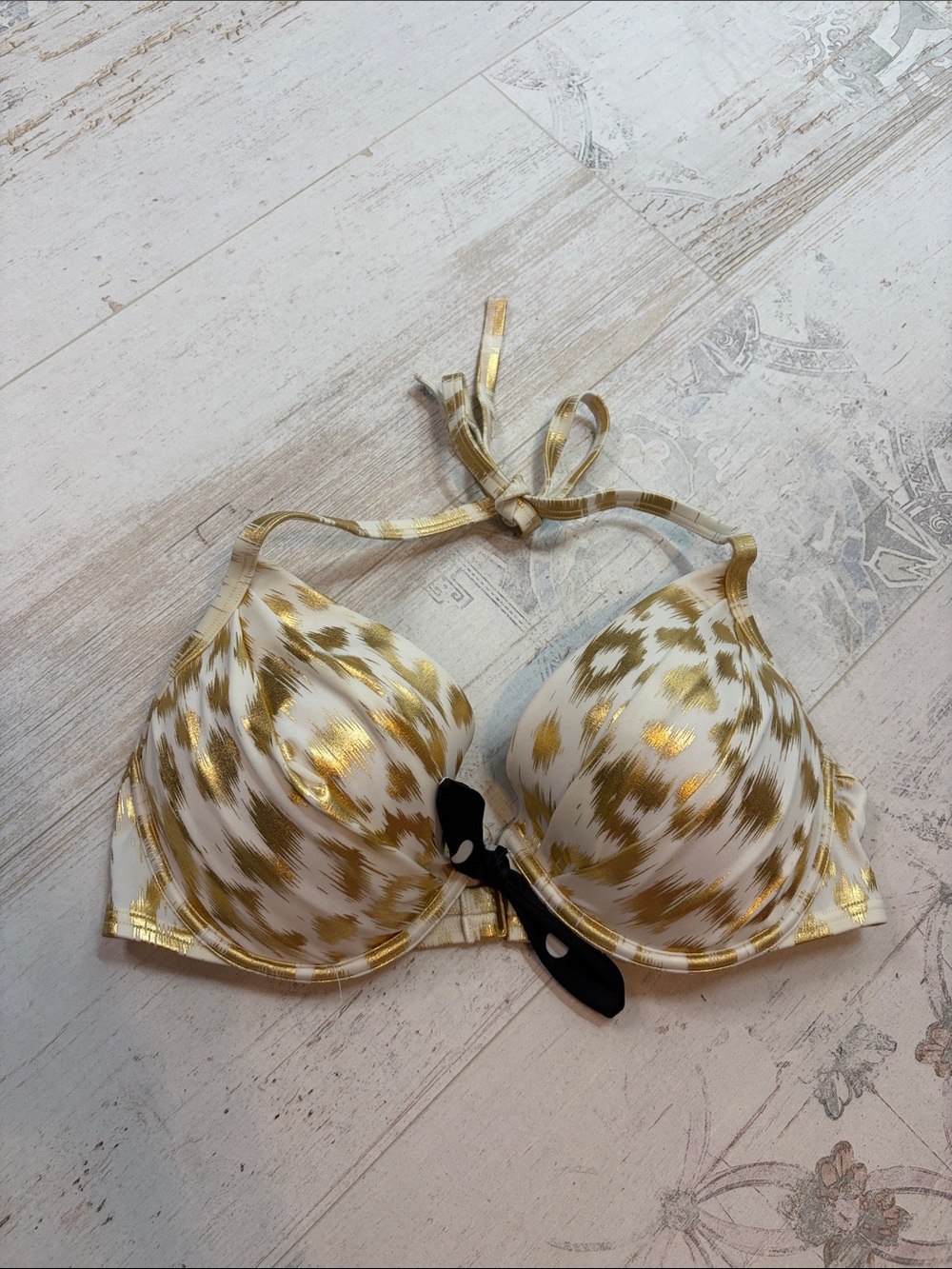 Victorias Secret White and Metallic Gold Push-up Bikini Top Size 36C